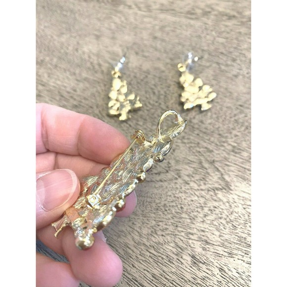 NEW Christmas Tree Brooch Pierced Earrings Set Holiday Festive Colorful Jewelry - Picture 5 of 6